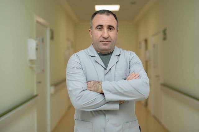 Вагинак Сакеян